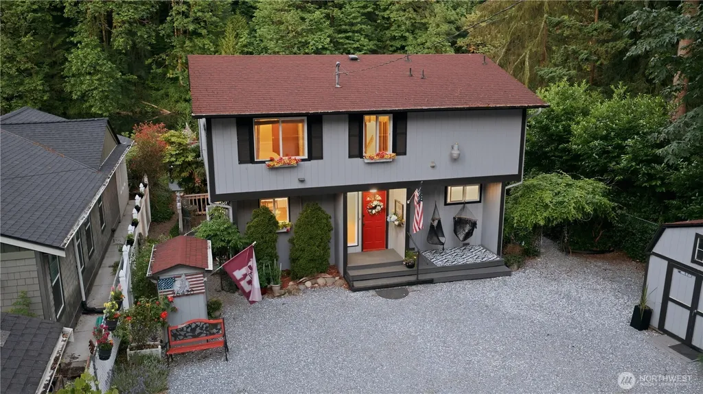 26420 Lake Fenwick Road S Kent WA 98032