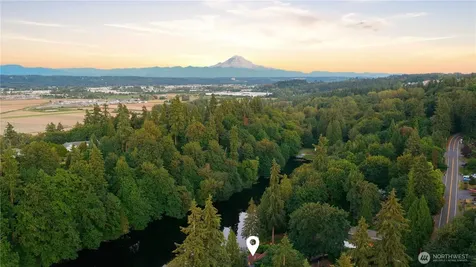 26420 Lake Fenwick Road S Kent WA 98032