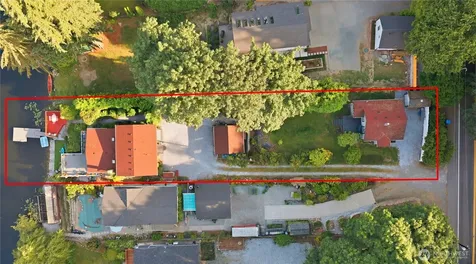 26420 Lake Fenwick Road S Kent WA 98032