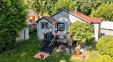 26420 Lake Fenwick Road S Kent WA 98032