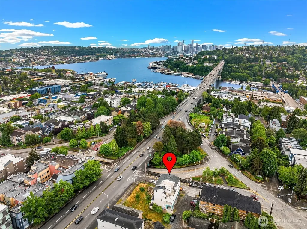 816 N 38th Street Seattle WA 98103