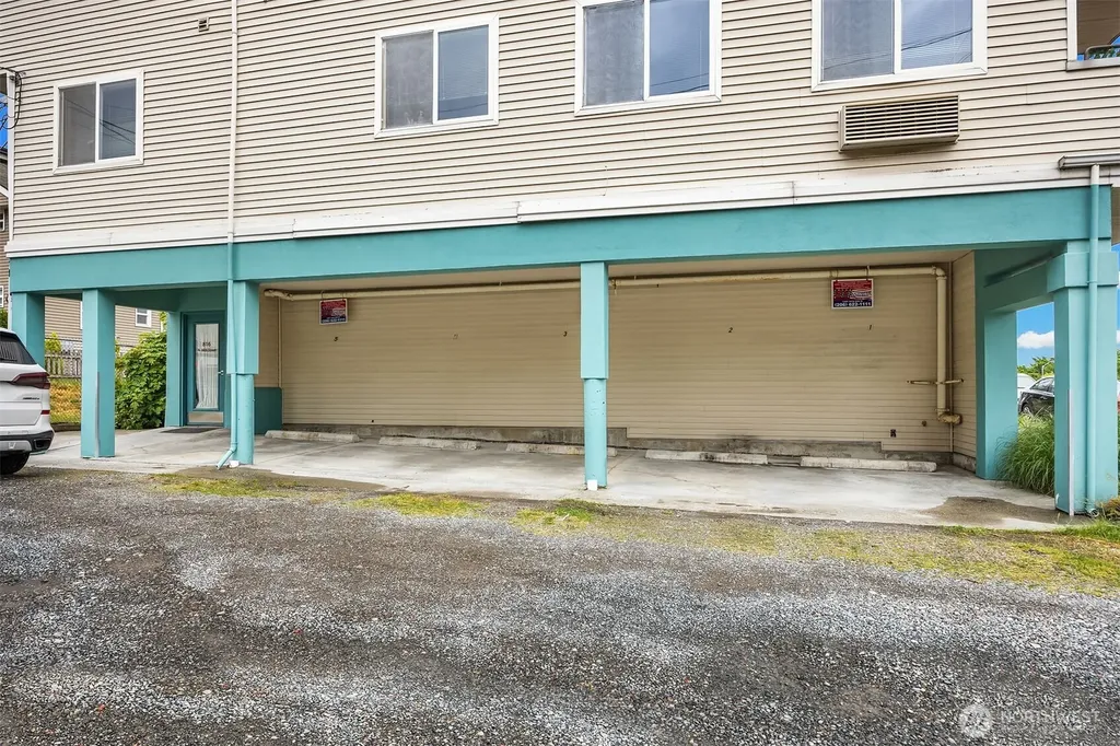 816 N 38th Street Seattle WA 98103
