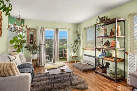 816 N 38th Street Seattle WA 98103