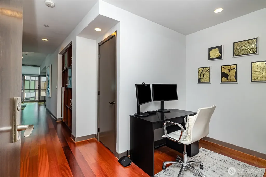 2033 2nd Avenue Seattle WA 98121