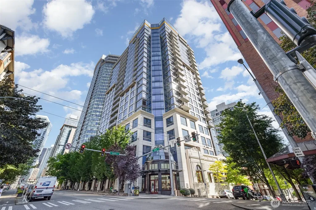 2033 2nd Avenue Seattle WA 98121