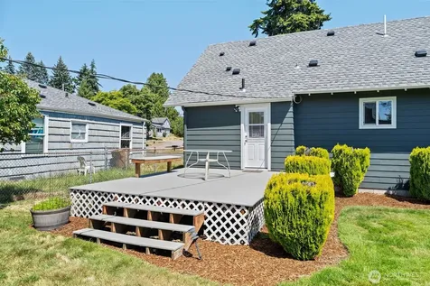 1401 S 51st Street Tacoma WA 98408