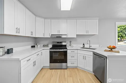 1401 S 51st Street Tacoma WA 98408