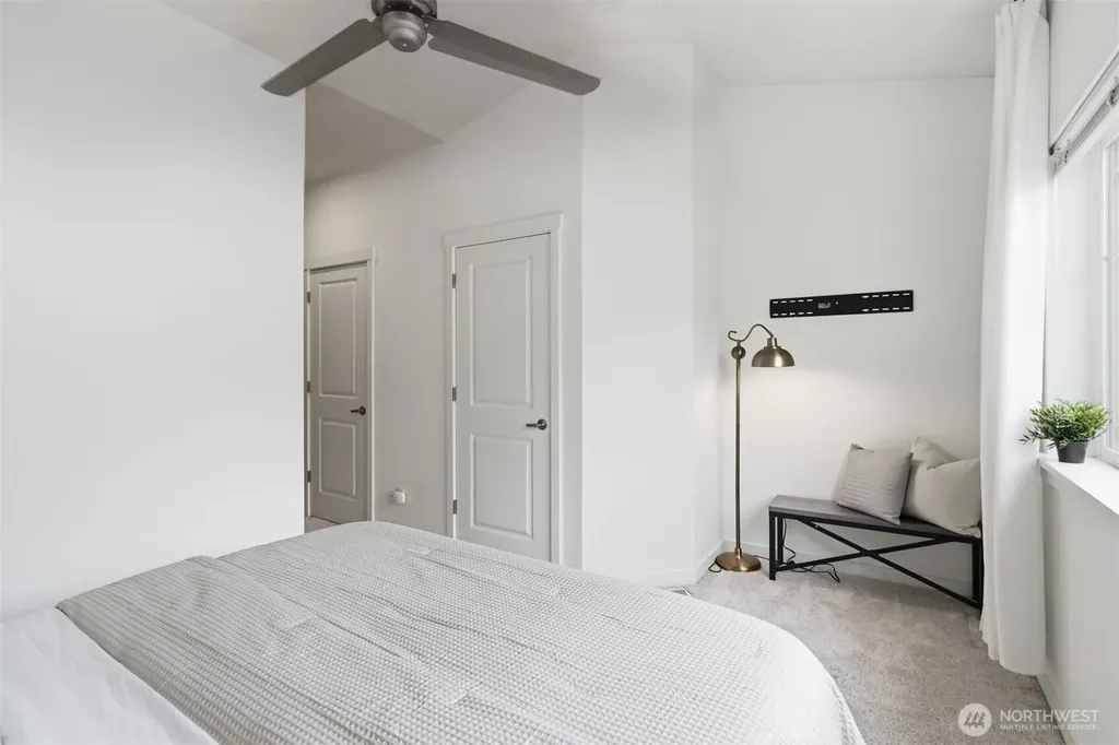 2225 NW Moraine Place Issaquah WA 98027