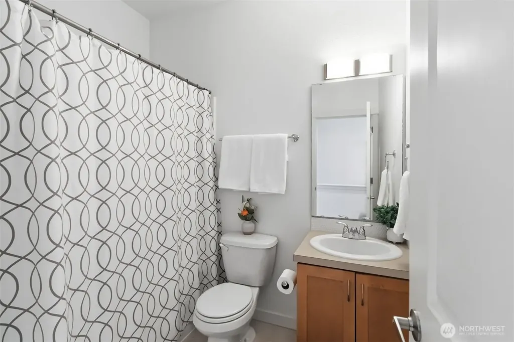 2225 NW Moraine Place Issaquah WA 98027
