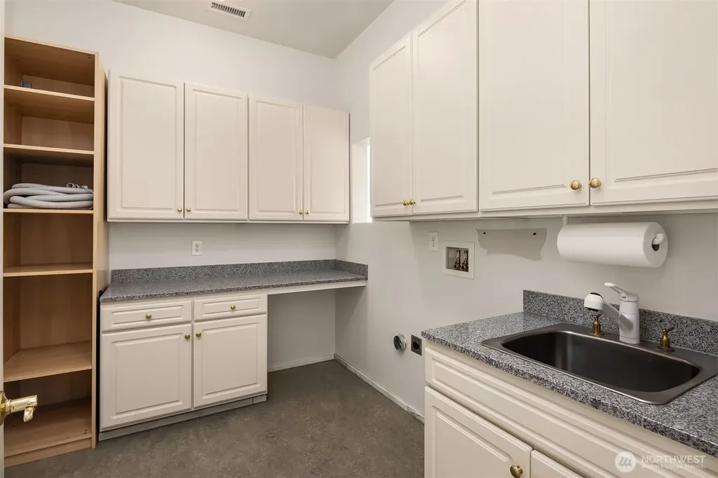 6404 NE 181st Street Kenmore WA 98028
