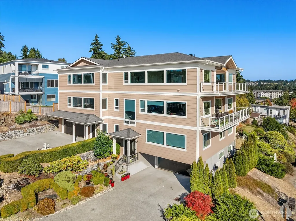 6404 NE 181st Street Kenmore WA 98028