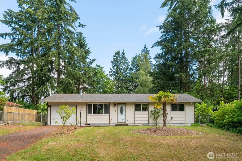 9538 Helen Avenue NE Olympia WA 98516