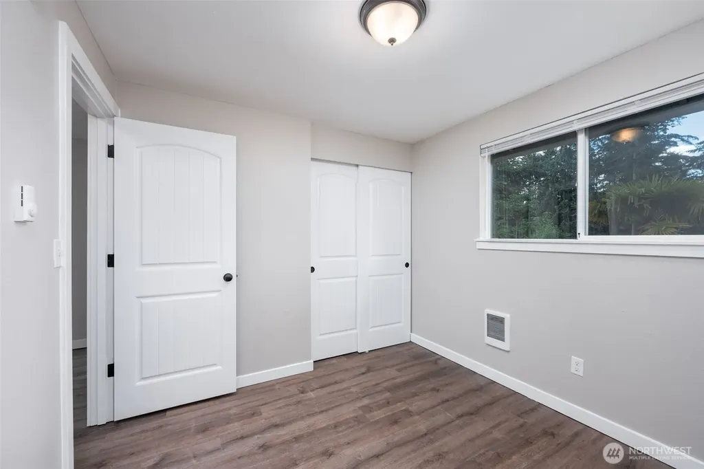 9538 Helen Avenue NE Olympia WA 98516
