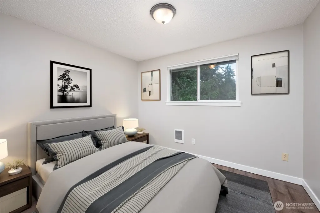 9538 Helen Avenue NE Olympia WA 98516