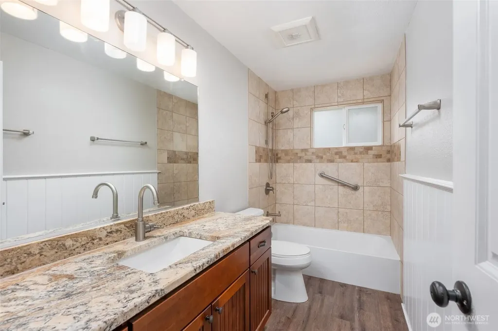 9538 Helen Avenue NE Olympia WA 98516