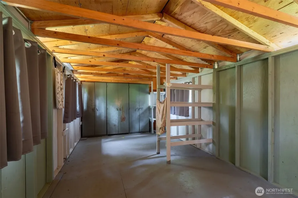 9538 Helen Avenue NE Olympia WA 98516