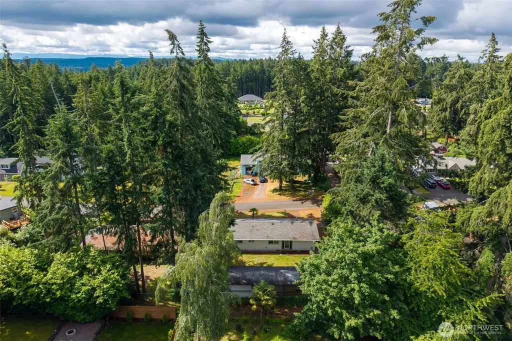 9538 Helen Avenue NE Olympia WA 98516