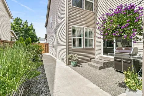 24106 236 Avenue SE Maple Valley WA 98038