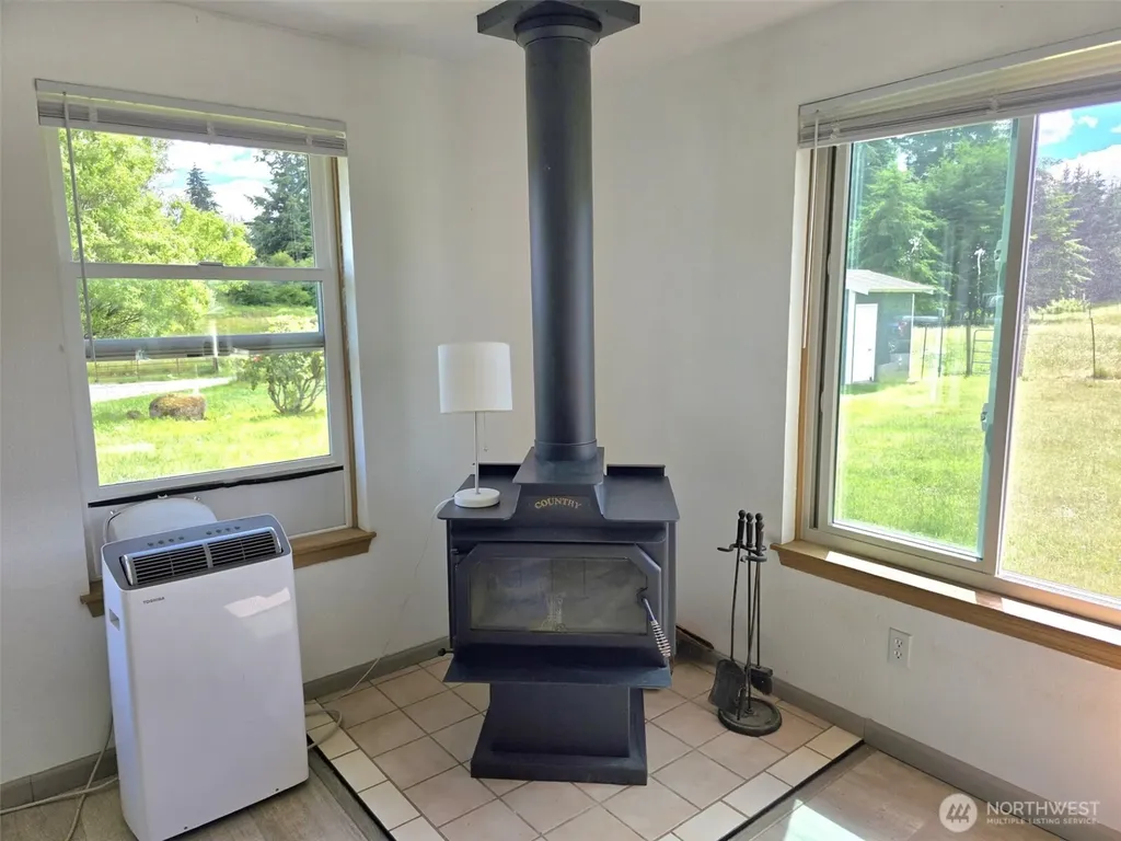 11916 Fillman Road SE Rainier WA 98576