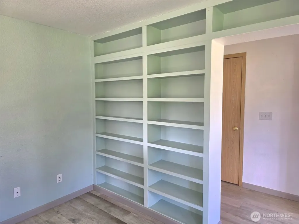 11916 Fillman Road SE Rainier WA 98576