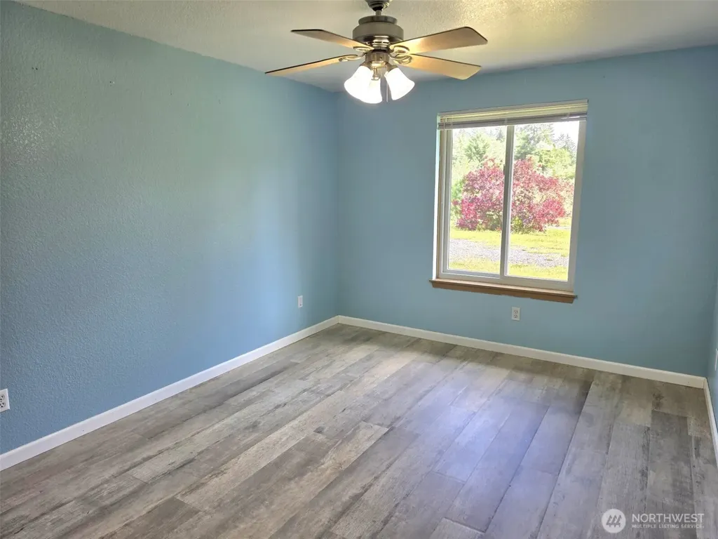 11916 Fillman Road SE Rainier WA 98576