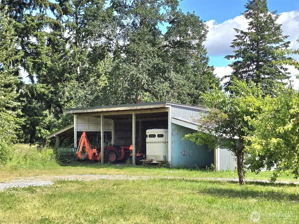 11916 Fillman Road SE Rainier WA 98576
