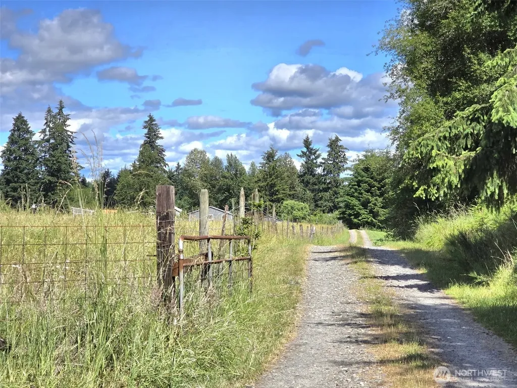 11916 Fillman Road SE Rainier WA 98576