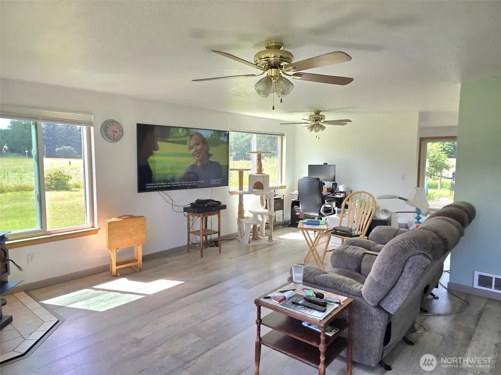 11916 Fillman Road SE Rainier WA 98576