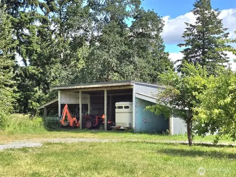 11916 Fillman Road SE Rainier WA 98576