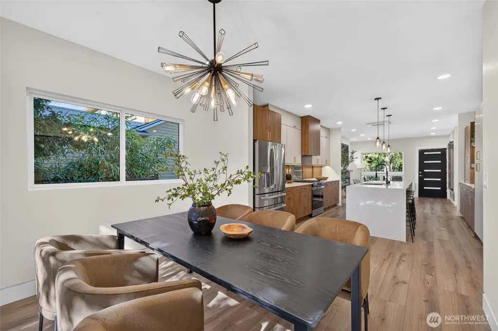 3247 40th Avenue SW Seattle WA 98116