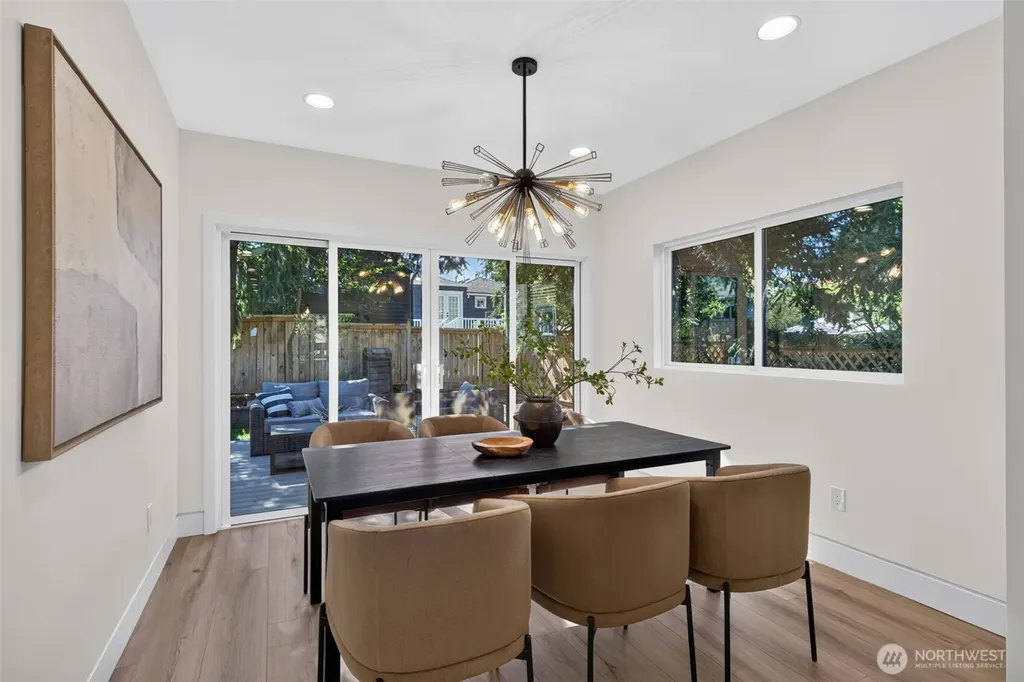 3247 40th Avenue SW Seattle WA 98116