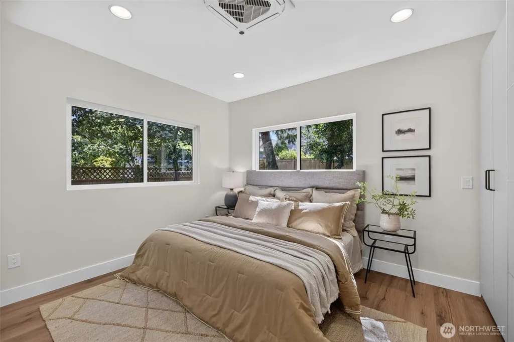 3247 40th Avenue SW Seattle WA 98116