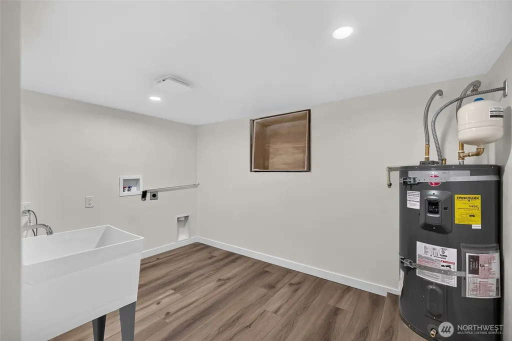 3247 40th Avenue SW Seattle WA 98116