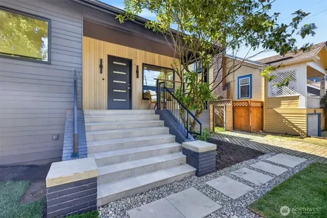 3247 40th Avenue SW Seattle WA 98116