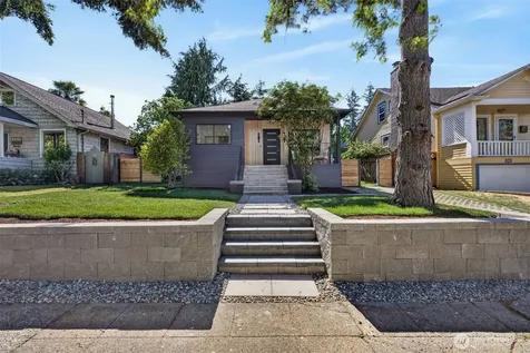 3247 40th Avenue SW Seattle WA 98116