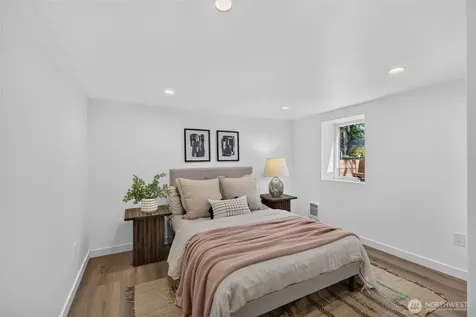 3247 40th Avenue SW Seattle WA 98116