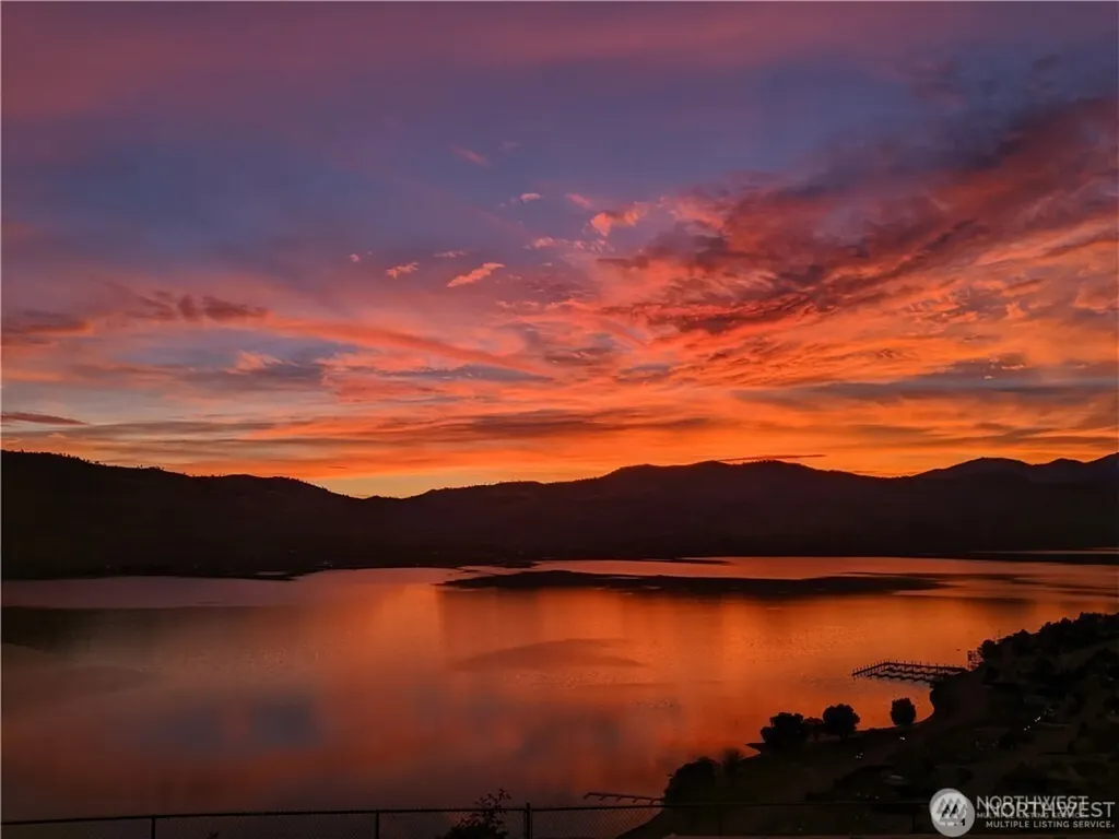 260 Apple Avenue Chelan WA 98816
