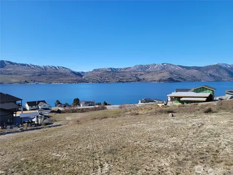 260 Apple Avenue Chelan WA 98816