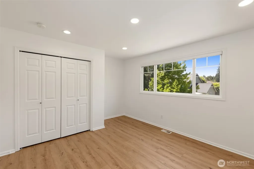 19303 Meridian Place W Bothell WA 98012