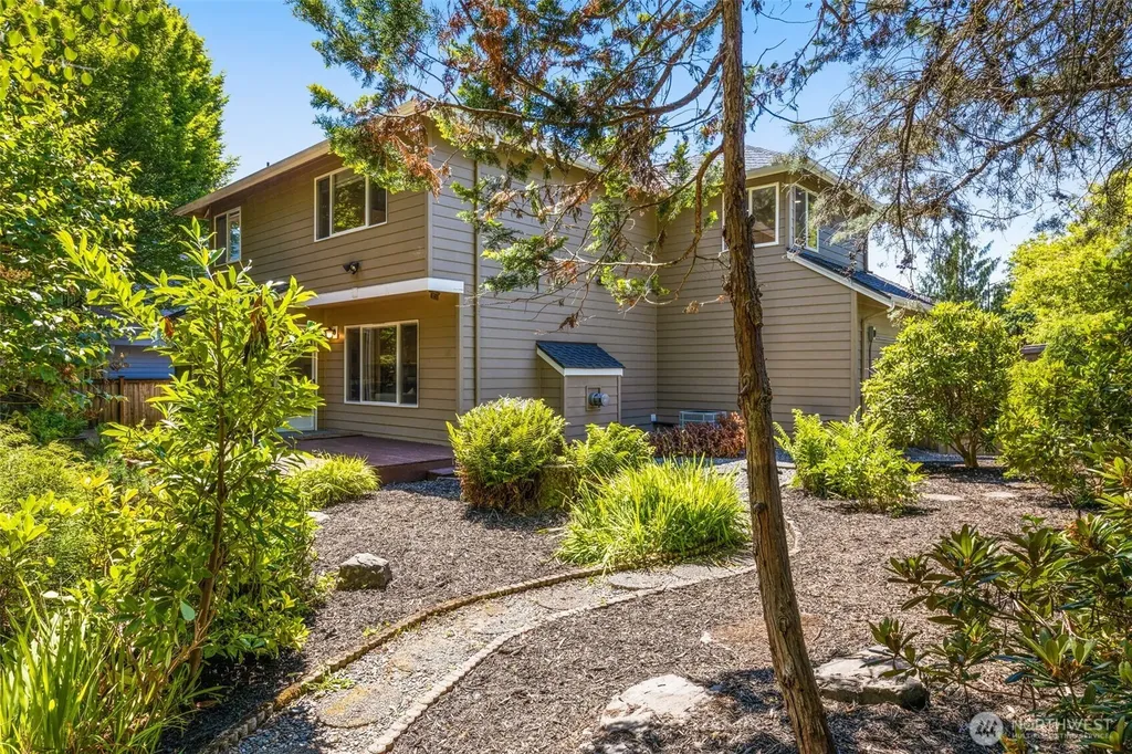 19303 Meridian Place W Bothell WA 98012