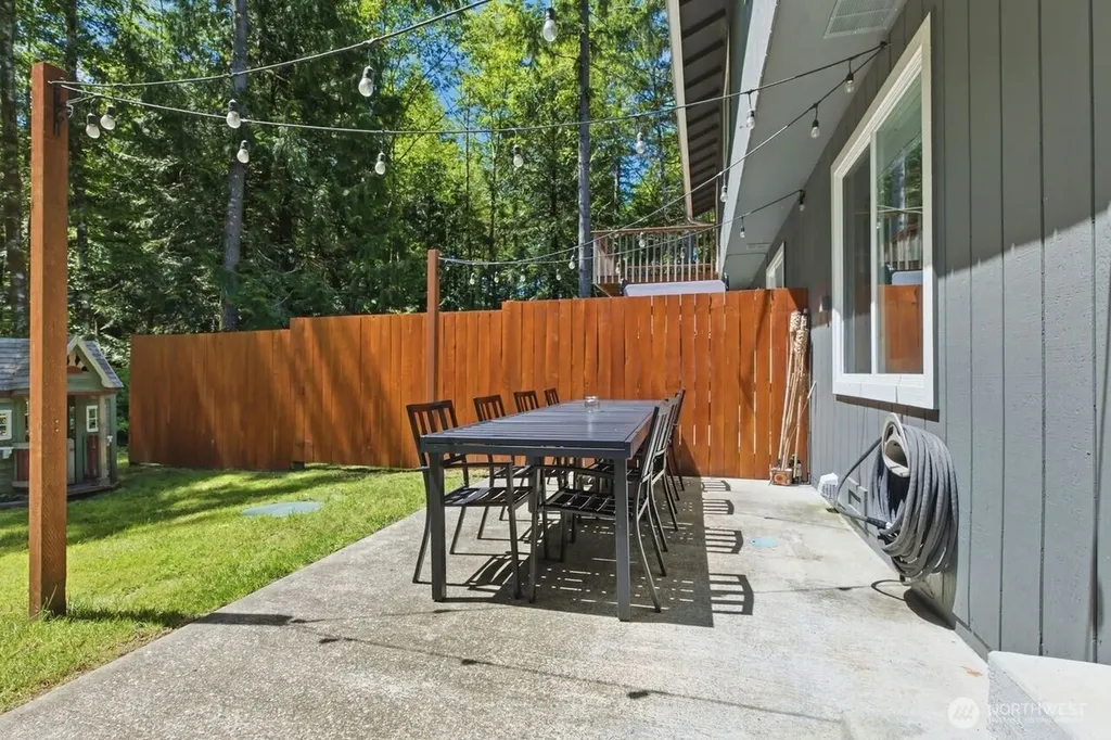 1353 Saddle Club Road SE Port Orchard WA 98366