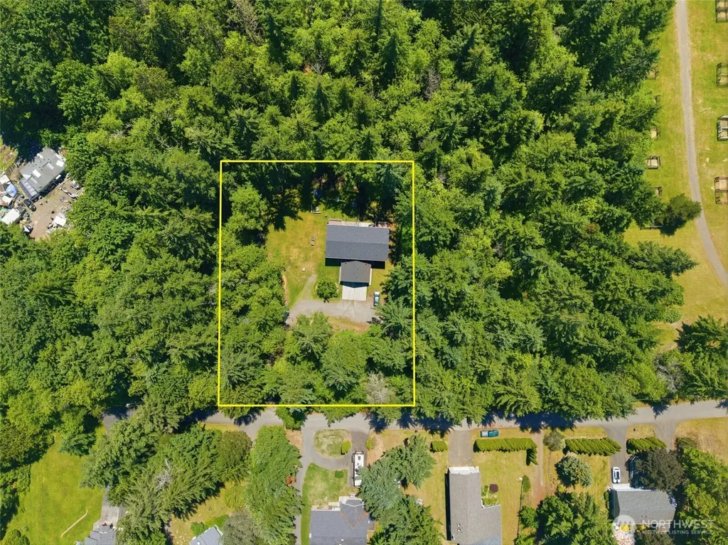 1353 Saddle Club Road SE Port Orchard WA 98366