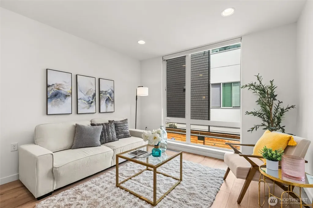 2106 NE 85th Street Seattle WA 98115
