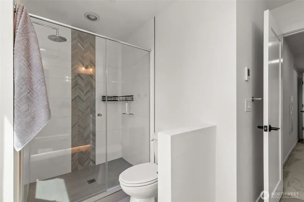 2106 NE 85th Street Seattle WA 98115