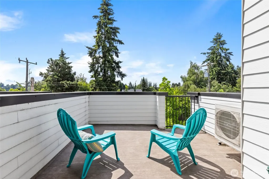 2106 NE 85th Street Seattle WA 98115
