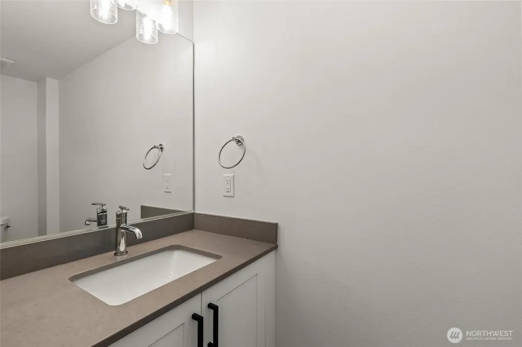 2106 NE 85th Street Seattle WA 98115