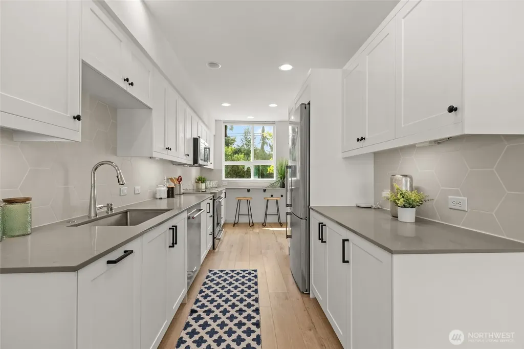 2106 NE 85th Street Seattle WA 98115