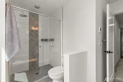 2106 NE 85th Street Seattle WA 98115