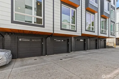 2106 NE 85th Street Seattle WA 98115