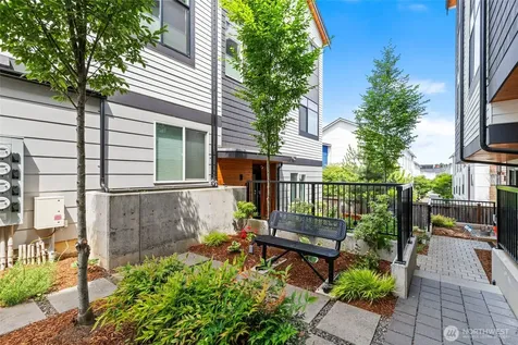 2106 NE 85th Street Seattle WA 98115